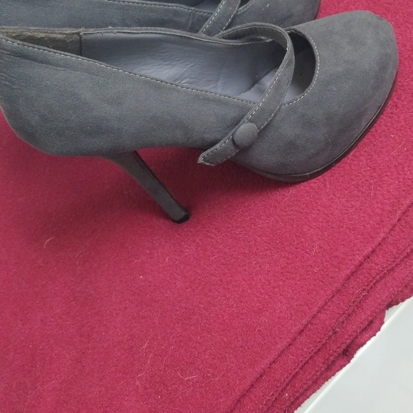 Grey suede, 4" platform heels, size 7.5, worn once - Picture 2 of 5